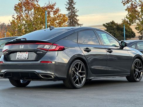 Certified 2022 Honda Civic Sport Touring image 3