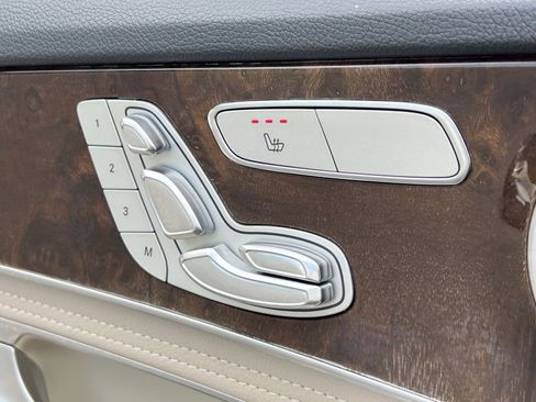 Used 2015 Mercedes-Benz C 300 4MATIC Sedan image 38
