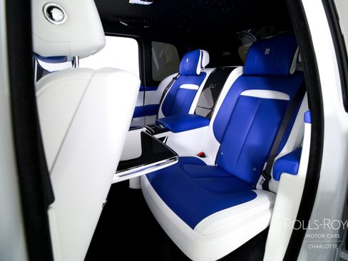 Used 2023 Rolls-Royce Cullinan Black Badge w/ Driver's Package image 18