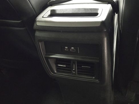 Used 2024 Nissan Murano SV image 21