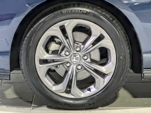 Used 2024 Honda Accord EX image 11