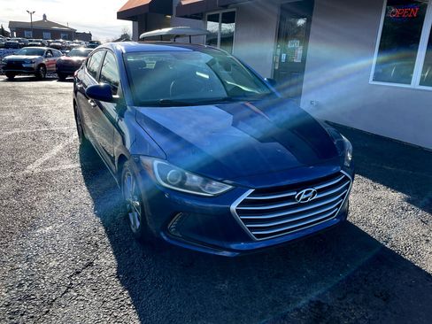 Used 2017 Hyundai Elantra Value Edition w/ Cargo Package image 2