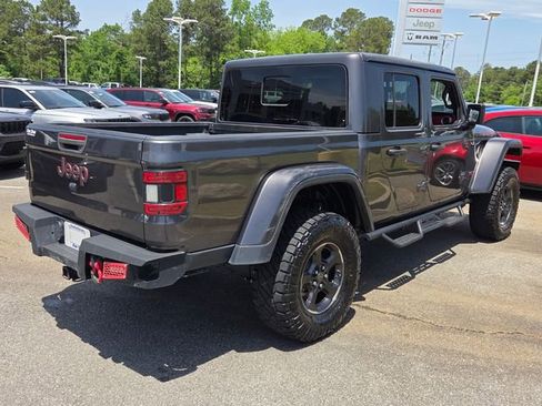 Used 2022 Jeep Gladiator Rubicon w/ LED Lighting Group AWD/4WD image 12