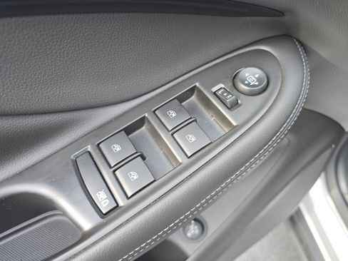 Used 2019 Buick Envision Essence w/ LPO, Active Package image 27