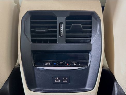 Used 2025 BMW 330i Sedan image 29