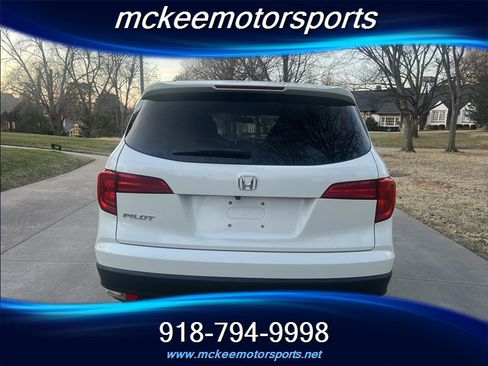 Used 2017 Honda Pilot EX-L image 4