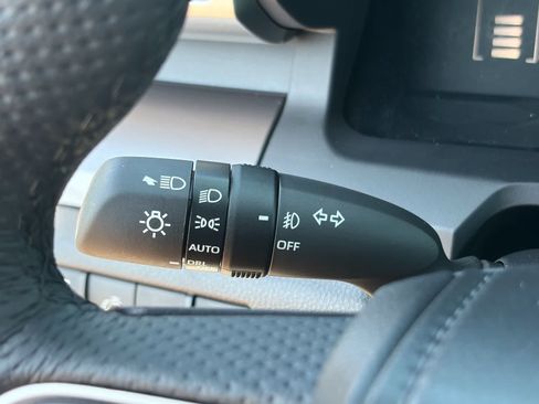 Certified 2025 Toyota Tacoma SR5 AWD/4WD image 21