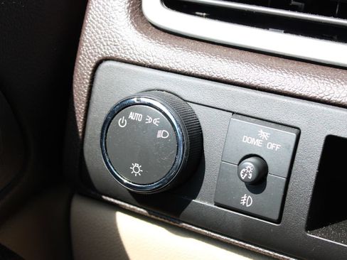 Used 2014 GMC Yukon XL Denali AWD/4WD image 14