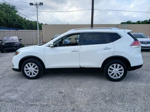 Used 2016 Nissan Rogue S w/ Appearance Package FWD image 8
