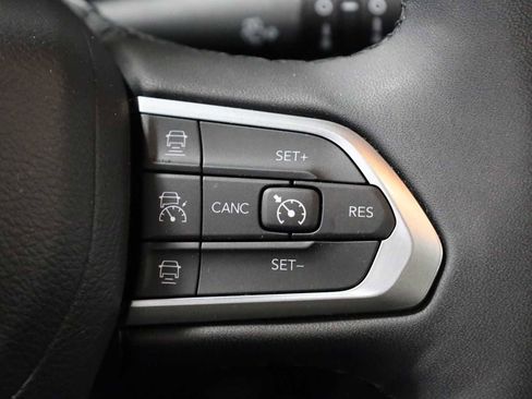 Used 2023 Jeep Compass High Altitude image 26