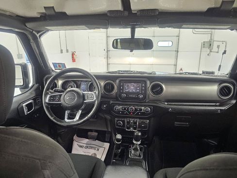 Used 2020 Jeep Gladiator Sport w/ Quick Order Package 24S AWD/4WD image 22
