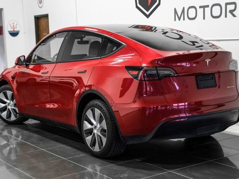 Used 2023 Tesla Model Y AWD image 11