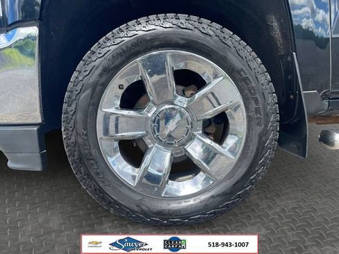 Used 2018 Chevrolet Silverado 1500 LT w/ All Star Edition AWD/4WD image 9