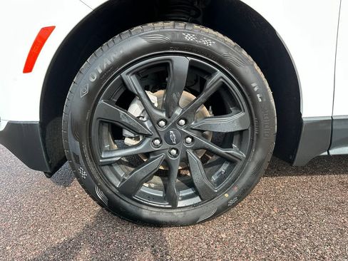 Used 2022 Chevrolet Equinox RS AWD/4WD image 40