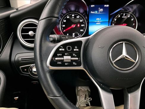 Used 2022 Mercedes-Benz GLC 300 image 21