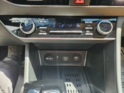 Used 2023 Hyundai Sonata Limited FWD image 15