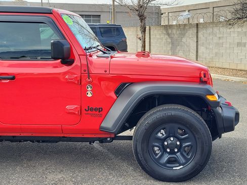 Used 2021 Jeep Wrangler Unlimited Sport image 8