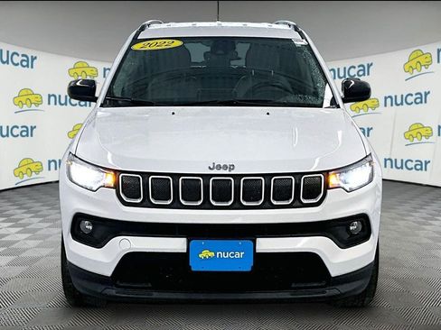 Used 2022 Jeep Compass Latitude w/ Convenience Group AWD/4WD image 2