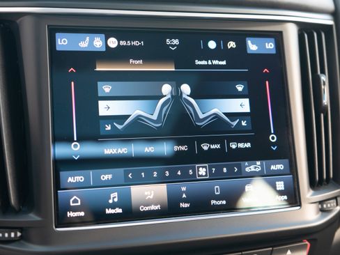 Used 2022 Maserati Levante F Tributo image 25