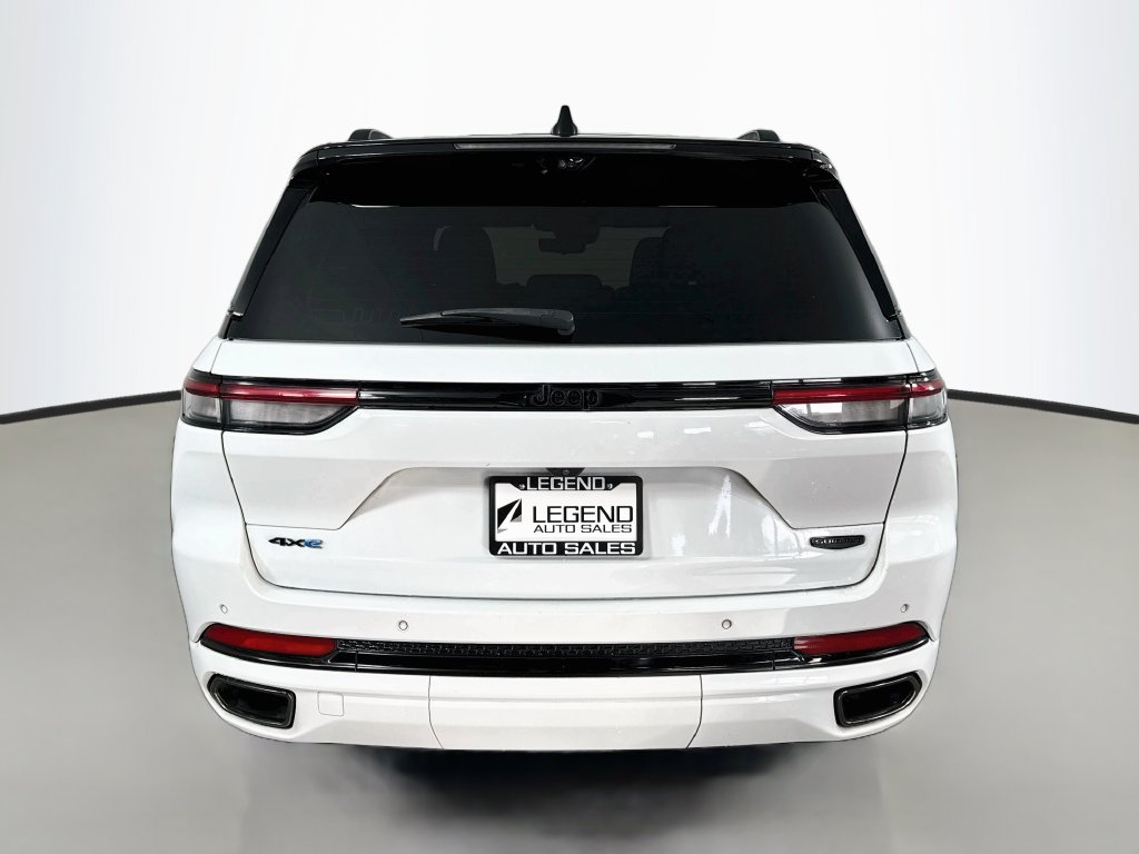 Used 2023 Jeep Grand Cherokee Summit AWD/4WD image 8
