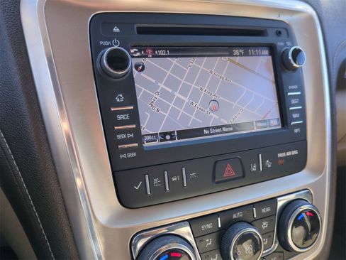 Used 2015 GMC Acadia Denali image 13