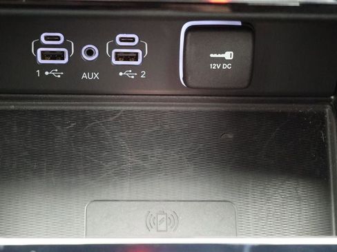 Used 2024 Jeep Grand Cherokee Altitude image 24