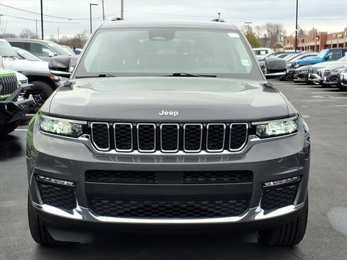 Used 2023 Jeep Grand Cherokee L Limited image 32