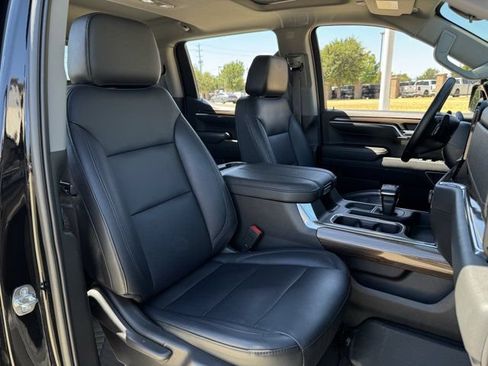 Used 2023 Chevrolet Silverado 1500 LT Trail Boss w/ Convenience Package II AWD/4WD image 32