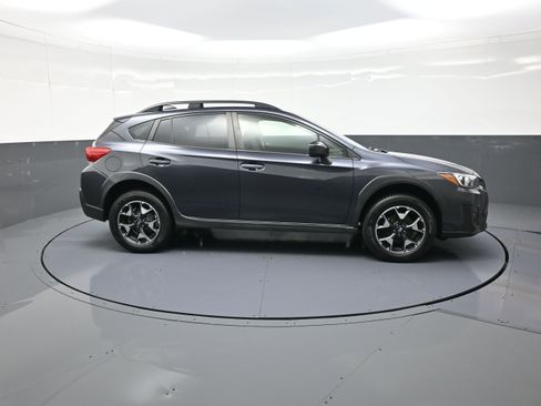 Used 2019 Subaru Crosstrek 2.0i Premium image 2