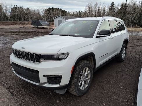 Used 2023 Jeep Grand Cherokee L Limited w/ Luxury Tech Group II image 1