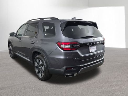 New 2026 Honda Pilot Touring image 18