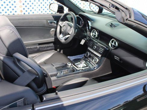 Used 2019 Mercedes-Benz SLC 300 image 17