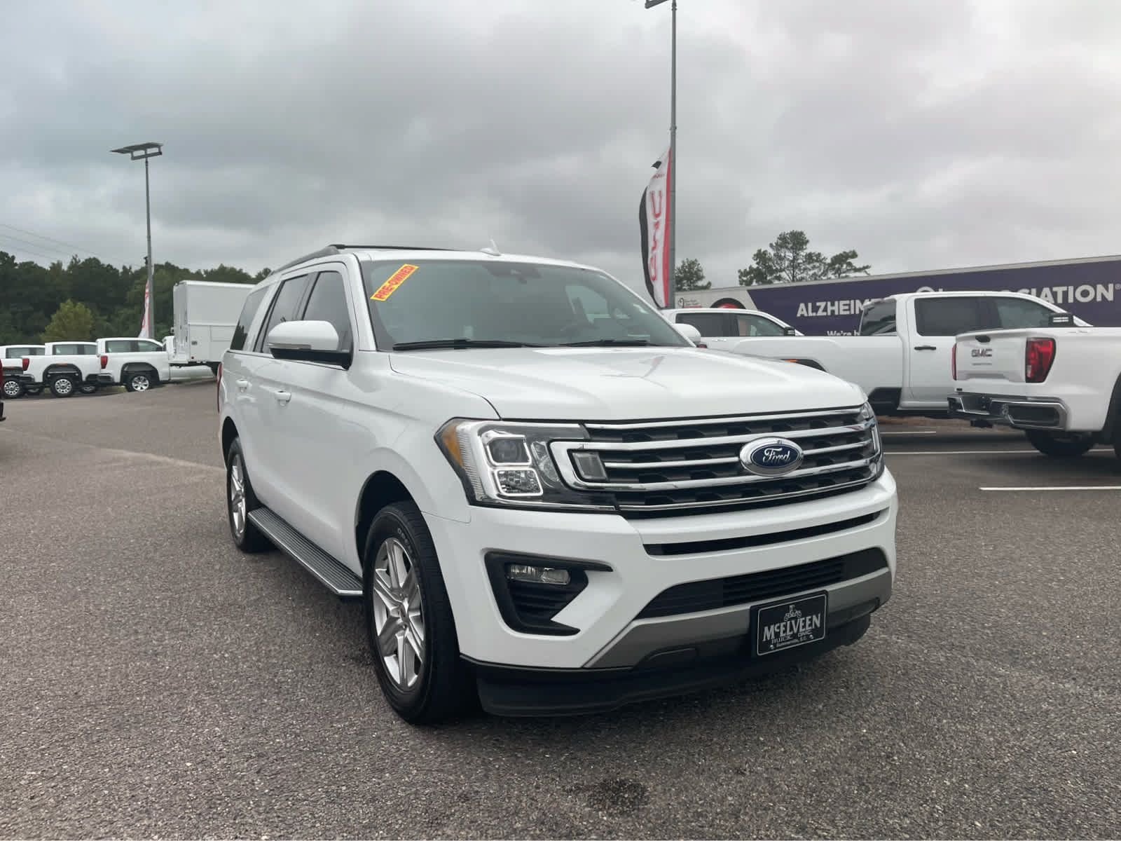 Used 2021 Ford Expedition XLT RWD image 3