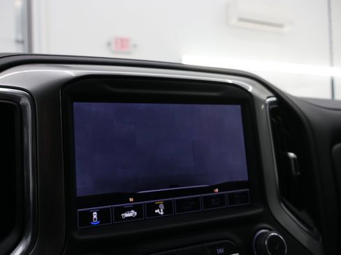 Used 2023 Chevrolet Silverado 3500 LTZ w/ Gooseneck/5TH Wheel Package image 18