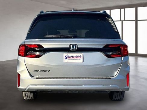 New 2026 Honda Odyssey EX-L image 4