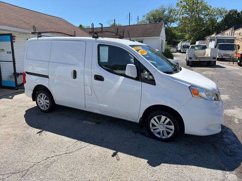 Used 2016 Nissan NV200 SV w/ Technology Package FWD image 11