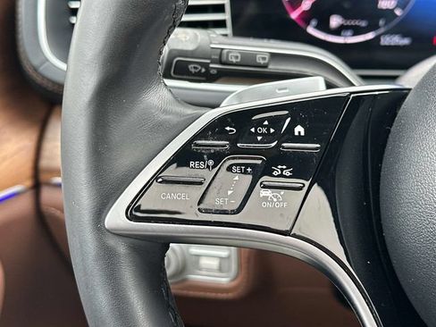 Certified 2024 Mercedes-Benz GLS 450 4MATIC image 23