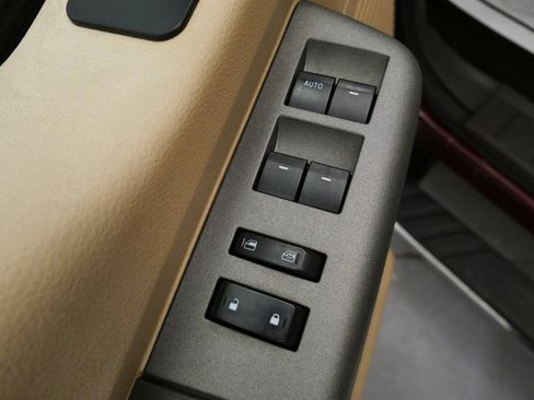 Used 2011 Ford F350 Lariat image 15