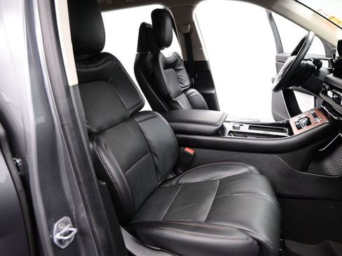 Used 2023 Lincoln Aviator Reserve w/ Equipment Group 201A AWD/4WD image 19