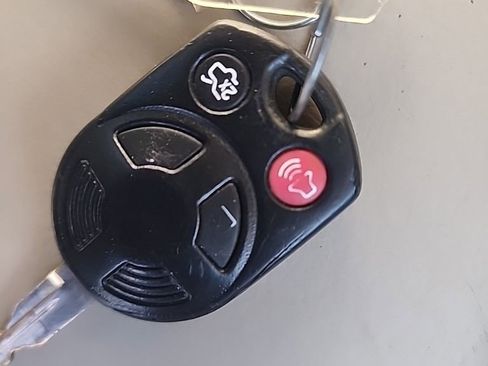 Used 2011 Ford Taurus SEL w/ 201A Rapid Spec Order Code image 32