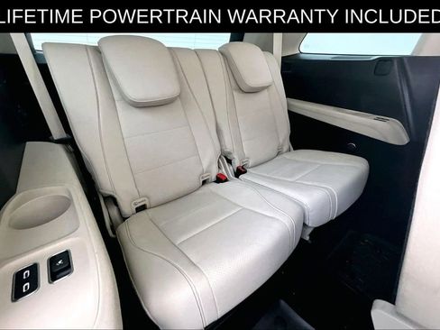 Used 2025 Mercedes-Benz GLS 450 4MATIC image 37