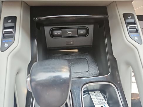 Used 2020 Kia Telluride SX w/ Towing Package FWD image 39
