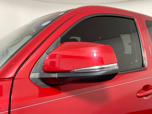 Used 2022 Toyota Tacoma TRD Sport image 12