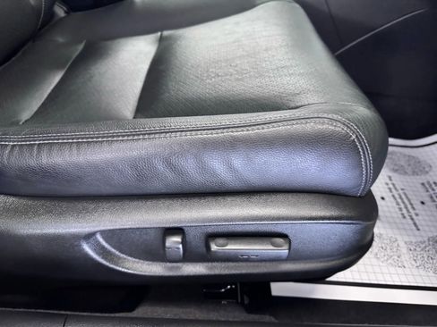 Used 2017 Honda Accord Touring image 14