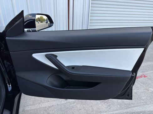 Used 2020 Tesla Model 3 Long Range image 43