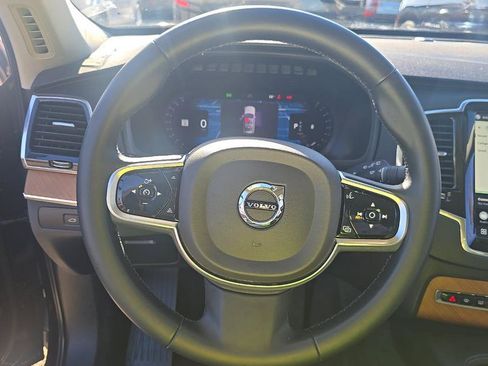 Used 2023 Volvo XC90 B6 Plus w/ Protection Package Premier AWD/4WD image 5