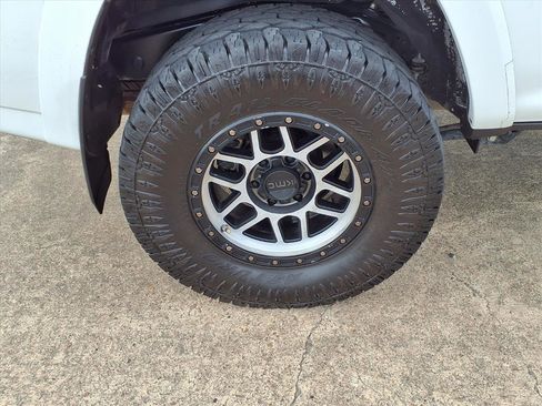 Used 2019 Toyota 4Runner SR5 image 25