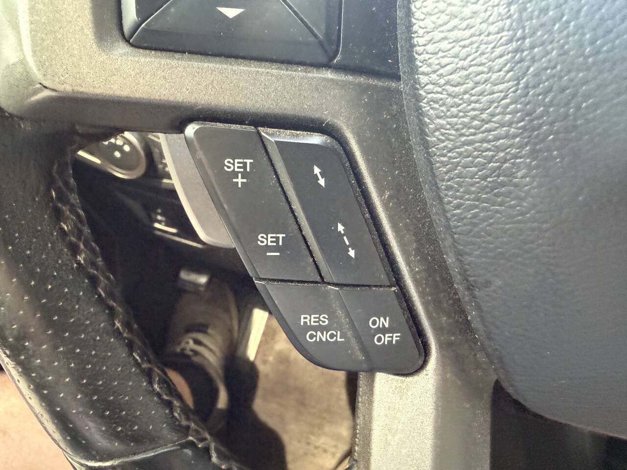 Used 2018 Ford F150 Raptor w/ Equipment Group 802A Luxury AWD/4WD image 25
