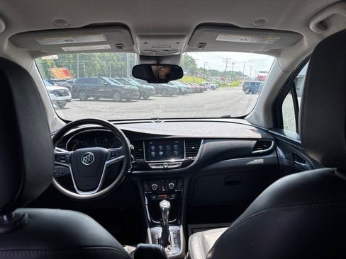 Used 2017 Buick Encore Essence FWD image 40