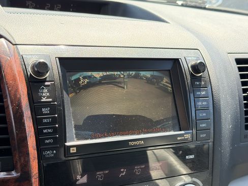 Used 2008 Toyota Sequoia Platinum RWD image 21